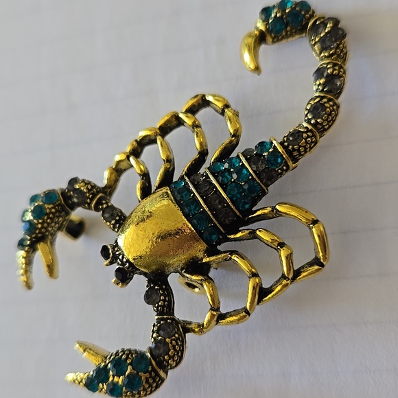 Jewelry - Scorpion Pendant